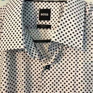 HUGO BOSS Men's collared Black and White Patterned Shirt